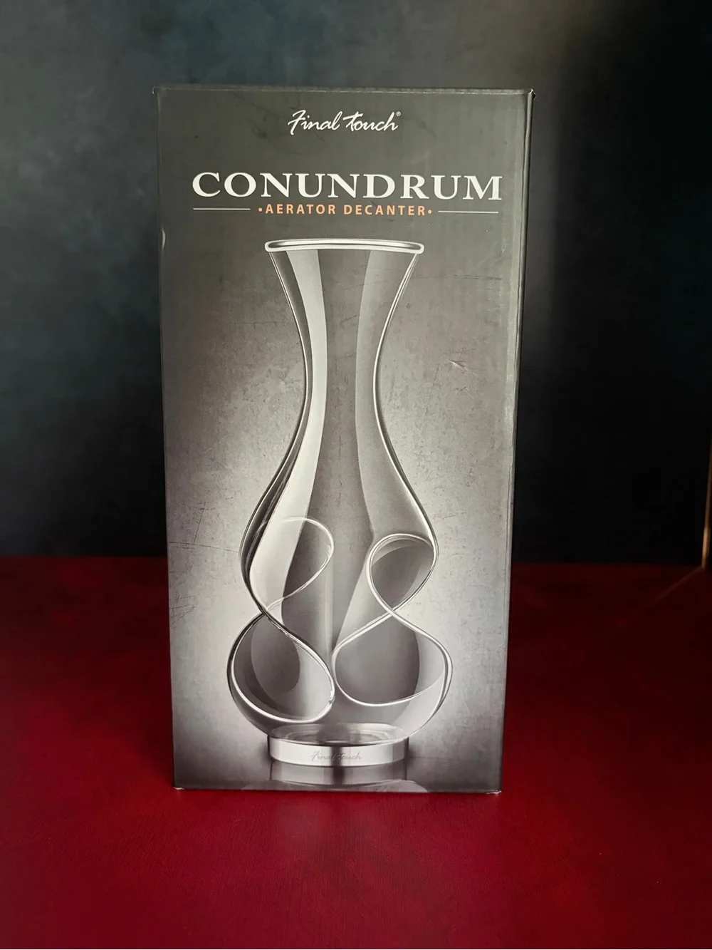 Final Touch Conundrum / Énigme Aerator Decanter Glass Wine Carafe Invesco